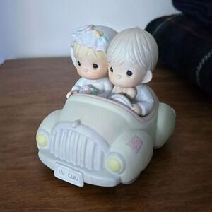 Precious Moments | 1988 "wishing you roads of happiness" Just Married